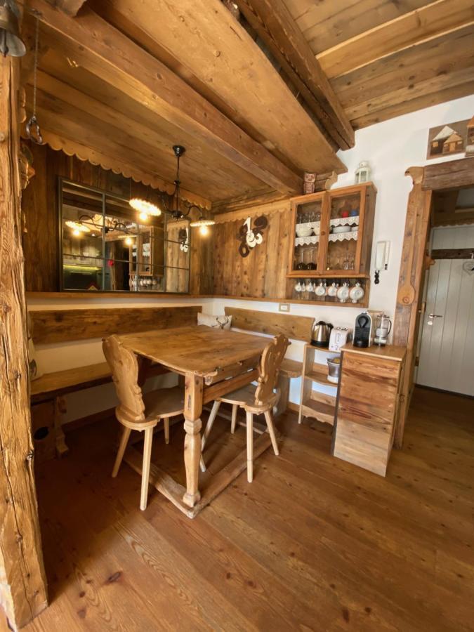 Calore Di Una Casa Di Montagna Campitello di Fassa Exteriör bild